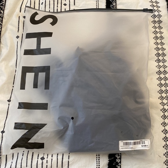 Solid Slant Pocket Overall Jumpsuit - Picture 4 of 6